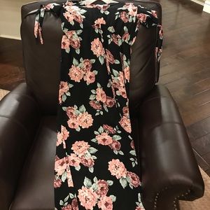 Beautiful formal floral dress with tags still on!
